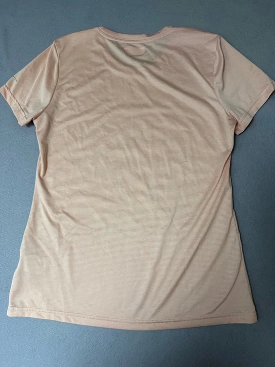 Columbia Women’s Peach Short Sleeve Crew Tee - Picture 6 of 6